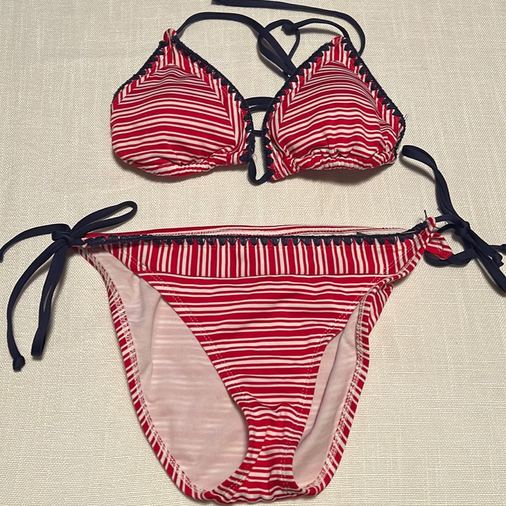 NEW. Two piece. Swimwear